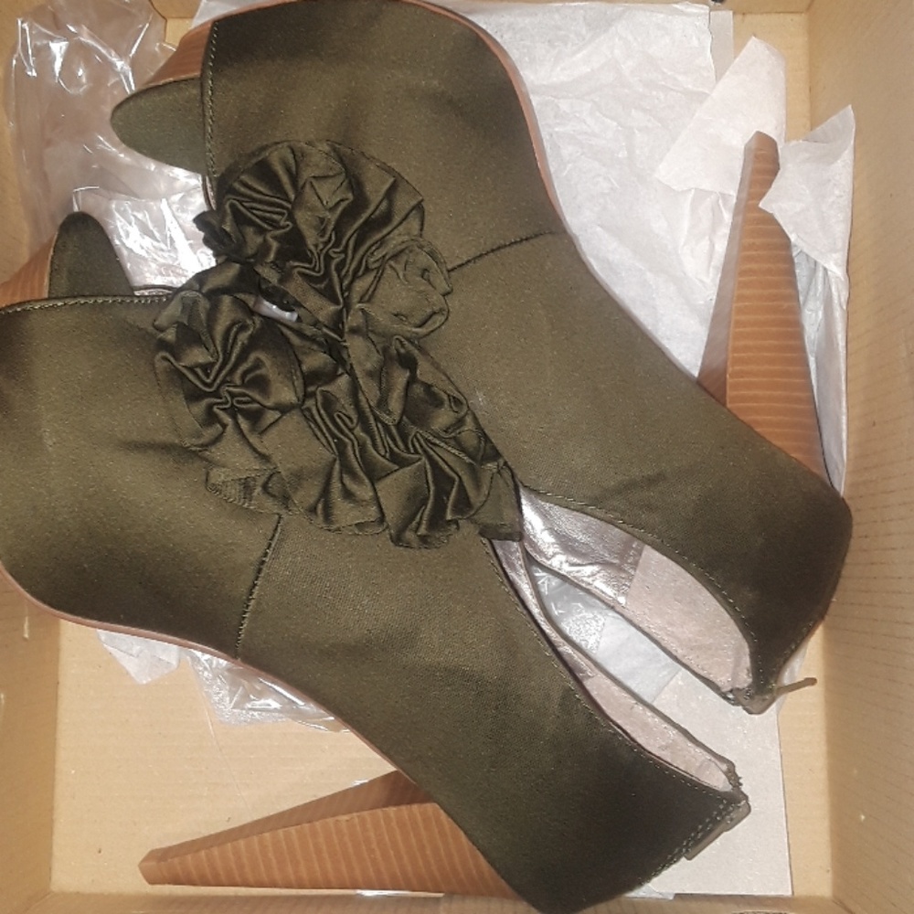 heels